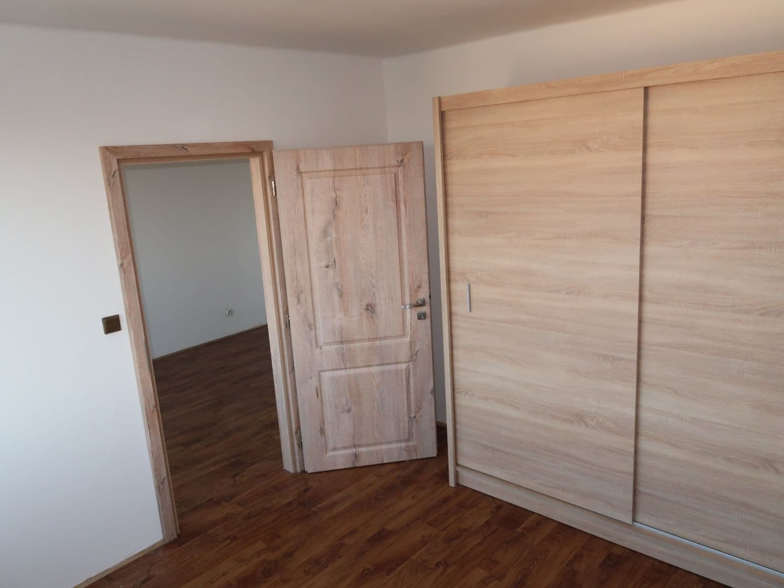 1 bedroom with open-plan kitchen flat to rent, 34 m², Veverkova, Hradec Králové, Královéhradecký Region 1 bedroom with open-plan kitchen flat to rent, 34 m², Veverkova, Hradec Králové, Královéhradecký Region