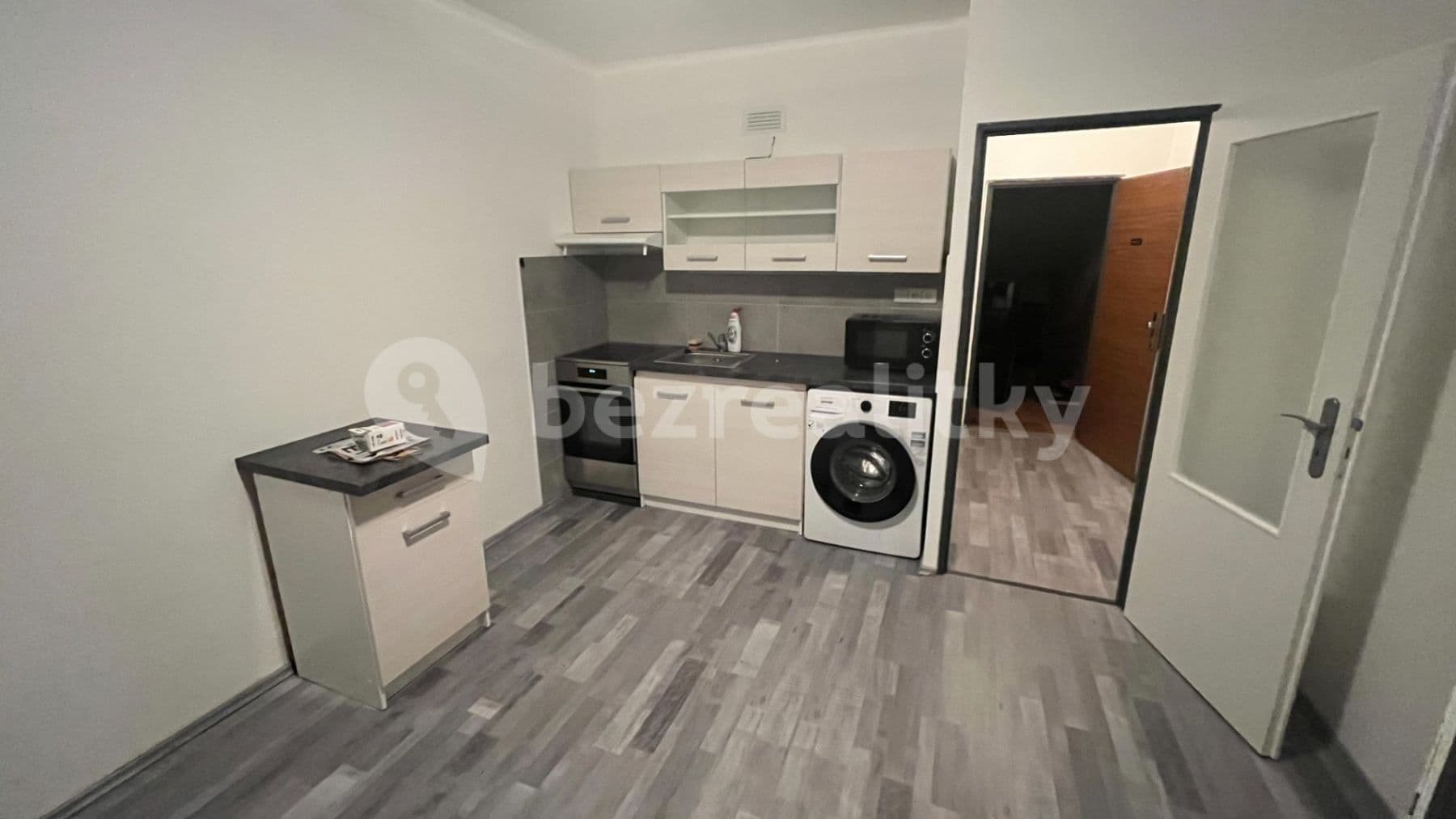 1 bedroom flat to rent, 37 m², Neklanova, Roudnice nad Labem, Ústecký Region 1 bedroom flat to rent, 37 m², Neklanova, Roudnice nad Labem, Ústecký Region