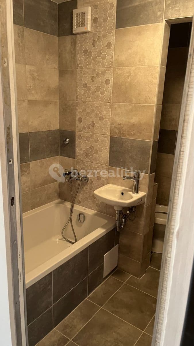 1 bedroom flat to rent, 37 m², Neklanova, Roudnice nad Labem, Ústecký Region 1 bedroom flat to rent, 37 m², Neklanova, Roudnice nad Labem, Ústecký Region