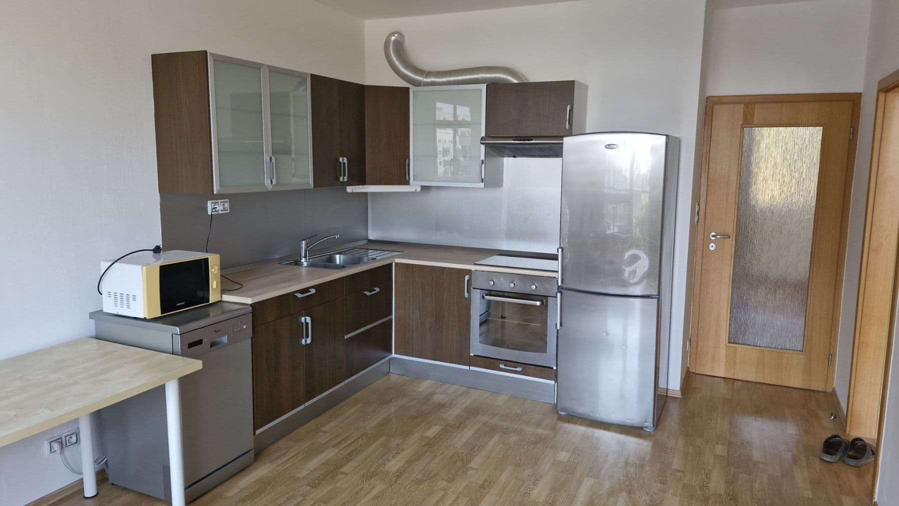 2 bedroom with open-plan kitchen flat to rent, 65 m², Svitákova, Prague, Prague 2 bedroom with open-plan kitchen flat to rent, 65 m², Svitákova, Prague, Prague