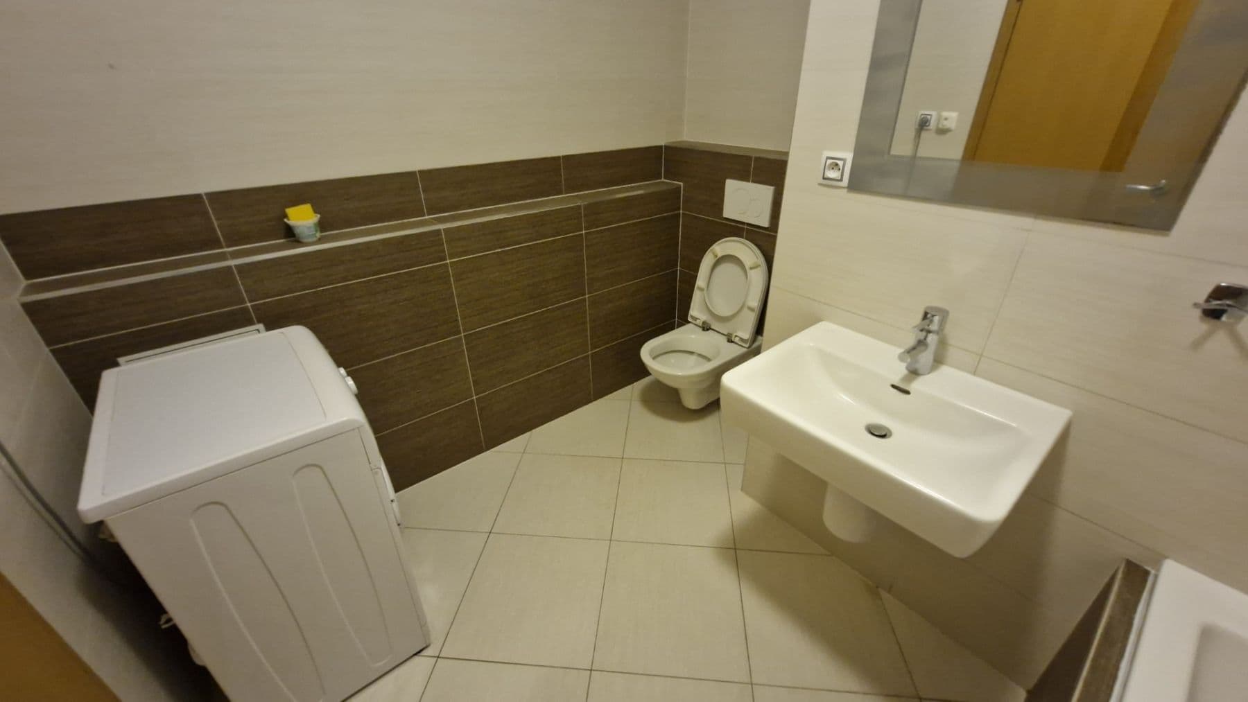 2 bedroom with open-plan kitchen flat to rent, 65 m², Svitákova, Prague, Prague 2 bedroom with open-plan kitchen flat to rent, 65 m², Svitákova, Prague, Prague