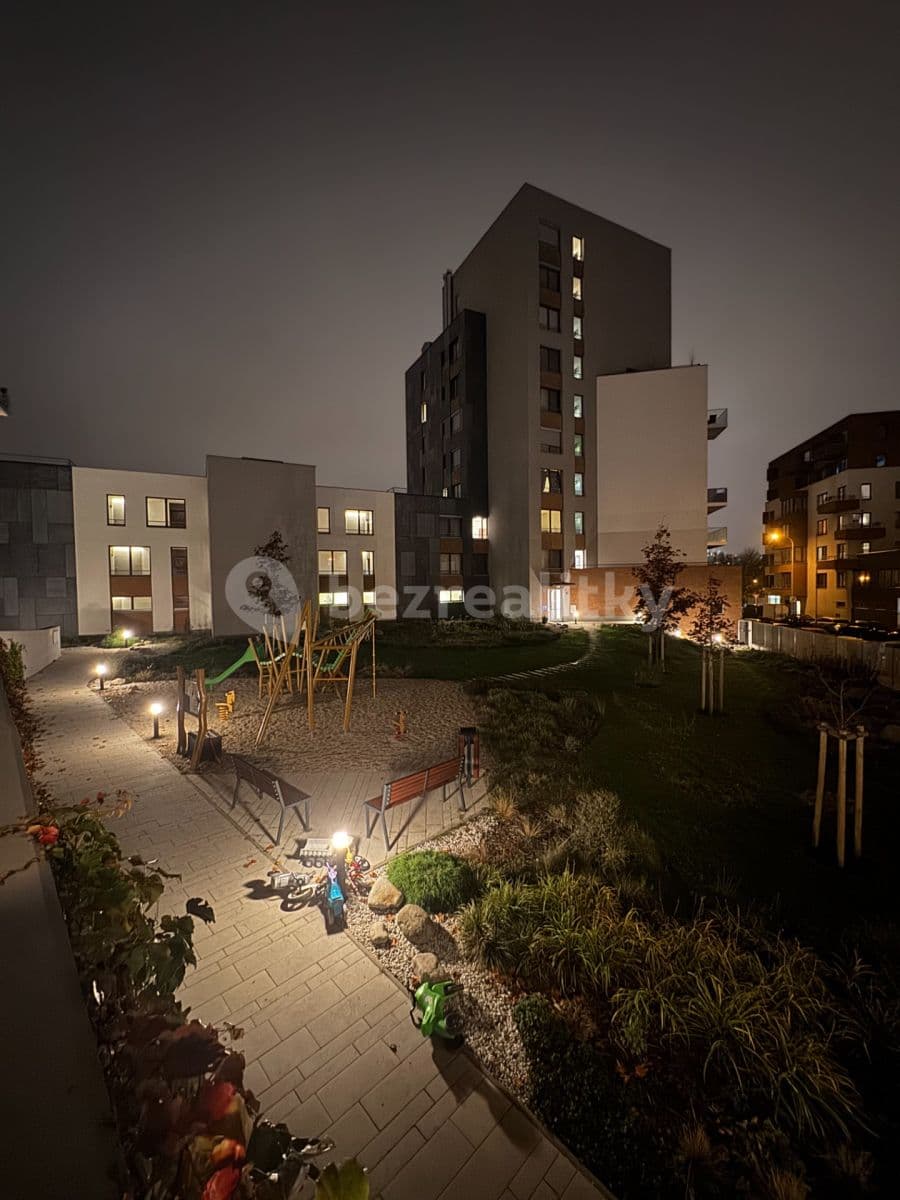 1 bedroom with open-plan kitchen flat to rent, 50 m², V Háji, Prague, Prague 1 bedroom with open-plan kitchen flat to rent, 50 m², V Háji, Prague, Prague