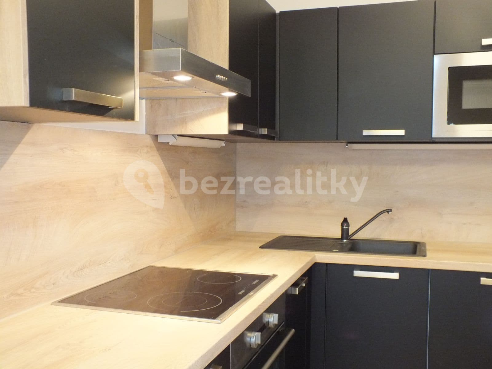 1 bedroom with open-plan kitchen flat to rent, 56 m², Štanderova, Prague, Prague 1 bedroom with open-plan kitchen flat to rent, 56 m², Štanderova, Prague, Prague