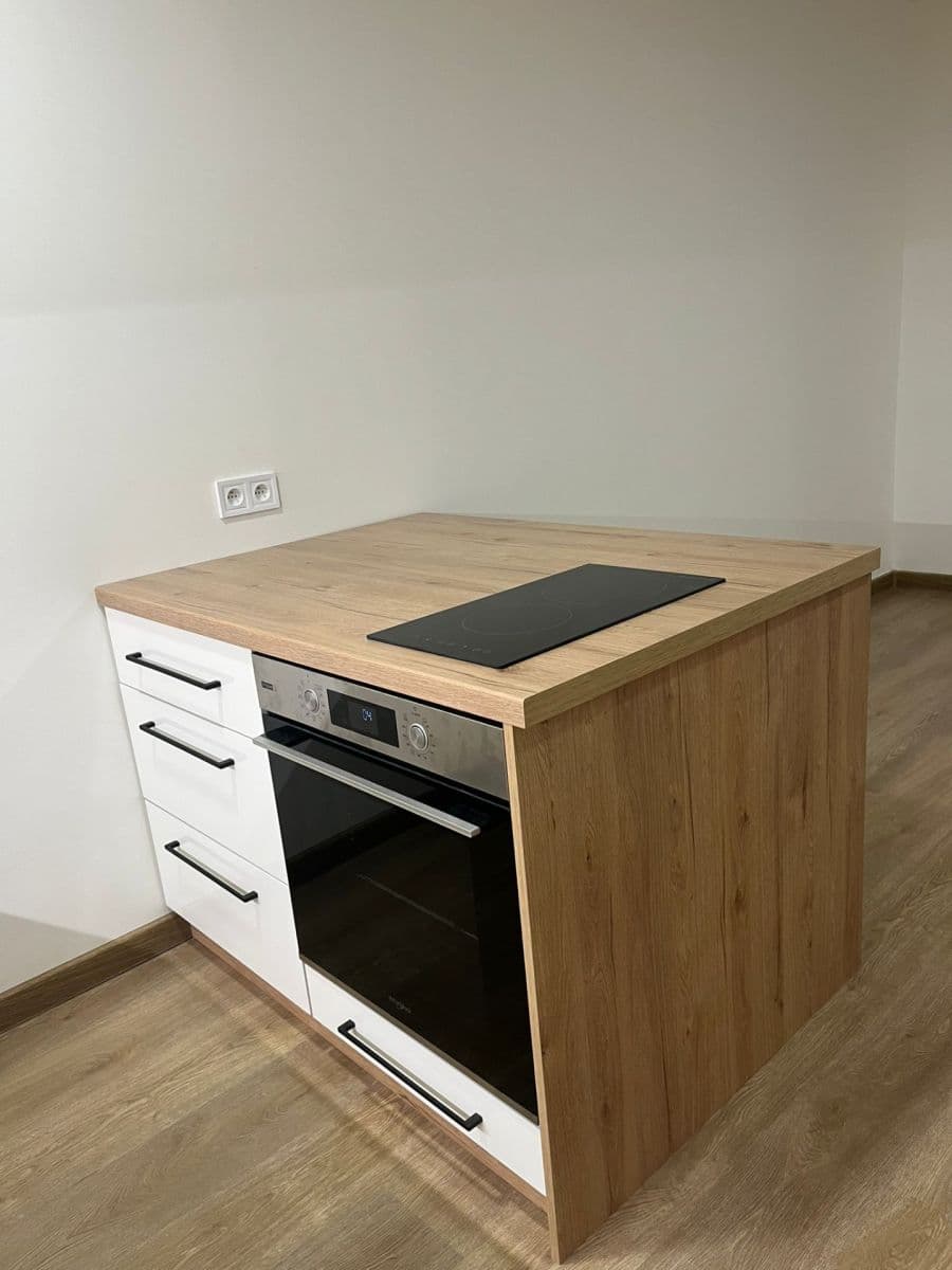 Studio flat to rent, 30 m², U Parku, Ostrava, Moravskoslezský Region Studio flat to rent, 30 m², U Parku, Ostrava, Moravskoslezský Region