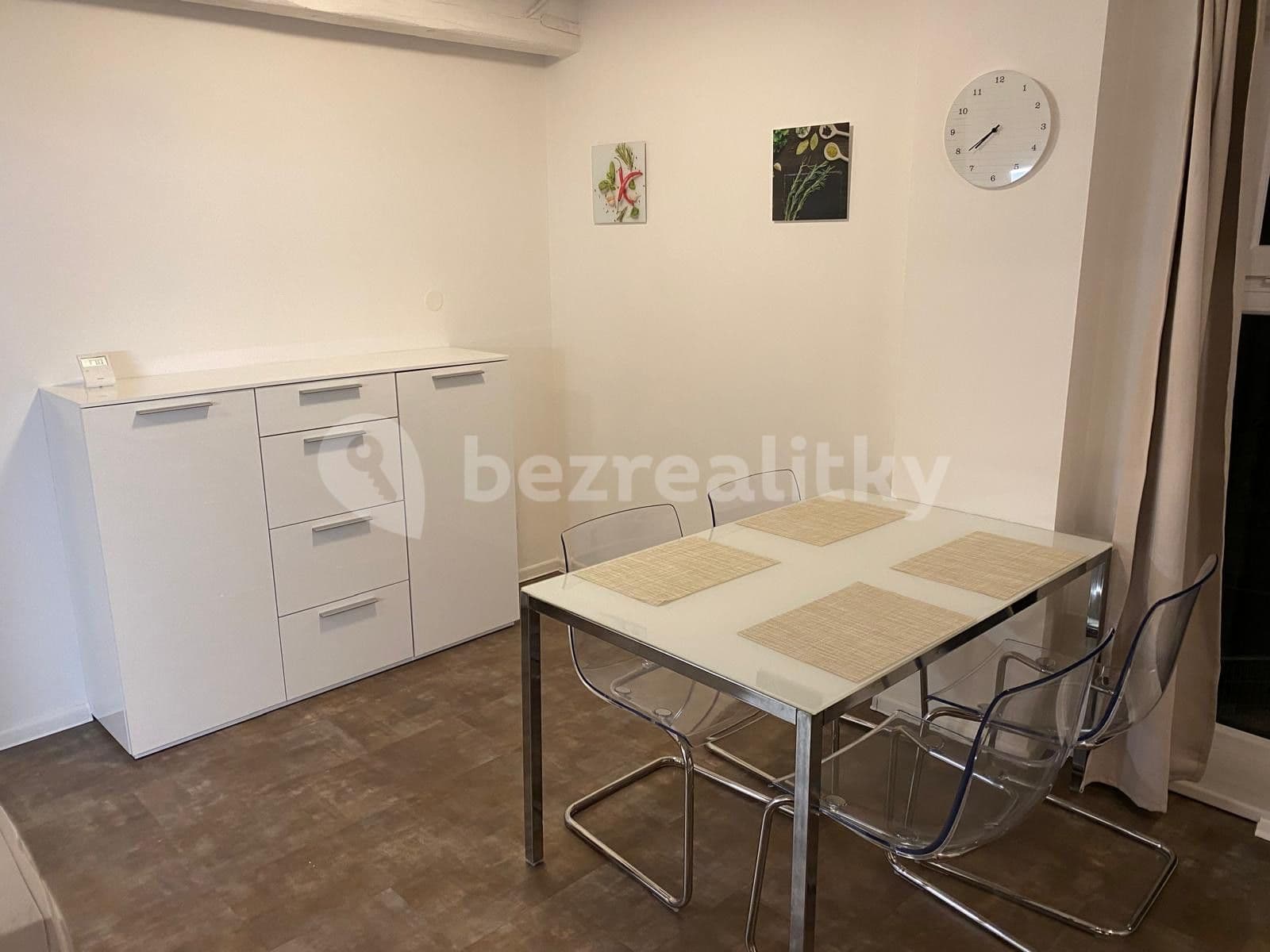 3 bedroom flat to rent, 107 m², Za rybníkem, Lišany, Středočeský Region 3 bedroom flat to rent, 107 m², Za rybníkem, Lišany, Středočeský Region
