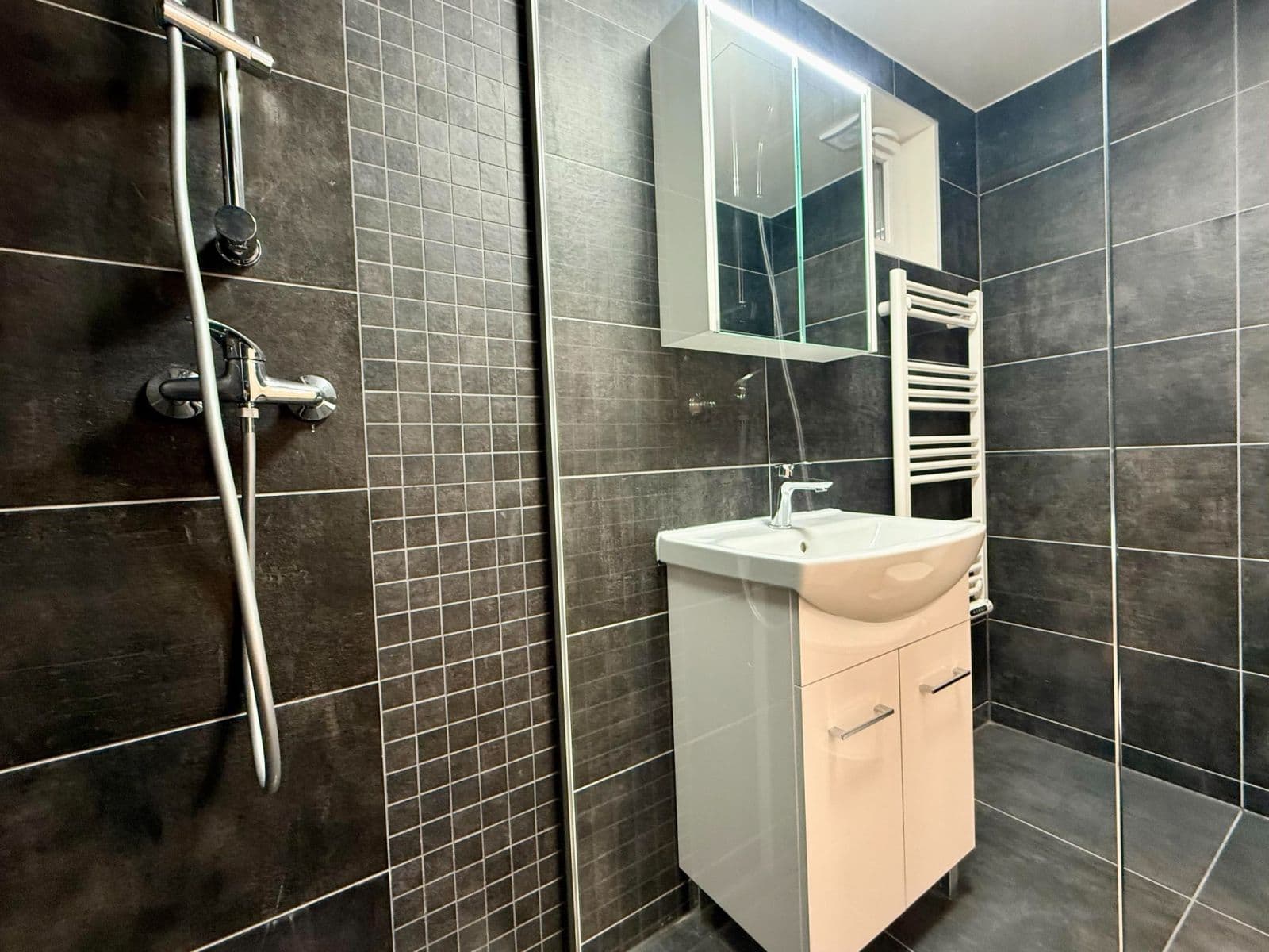 2 bedroom flat for sale, 56 m², Čestmírova, Prague, Prague 2 bedroom flat for sale, 56 m², Čestmírova, Prague, Prague