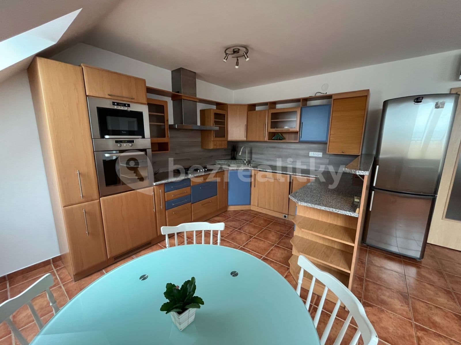 2 bedroom with open-plan kitchen flat to rent, 120 m², Bohatcova, Brno, Jihomoravský Region 2 bedroom with open-plan kitchen flat to rent, 120 m², Bohatcova, Brno, Jihomoravský Region