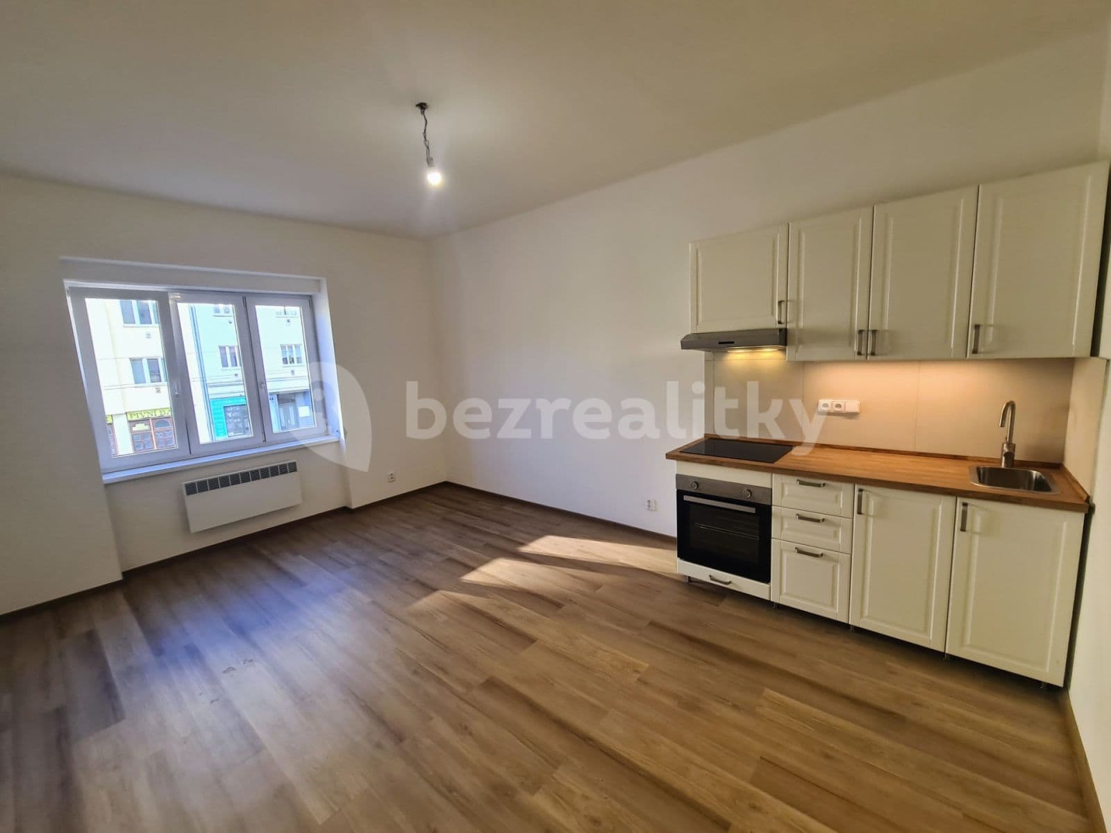 Studio flat to rent, 30 m², Jana Želivského, Prague, Prague Studio flat to rent, 30 m², Jana Želivského, Prague, Prague