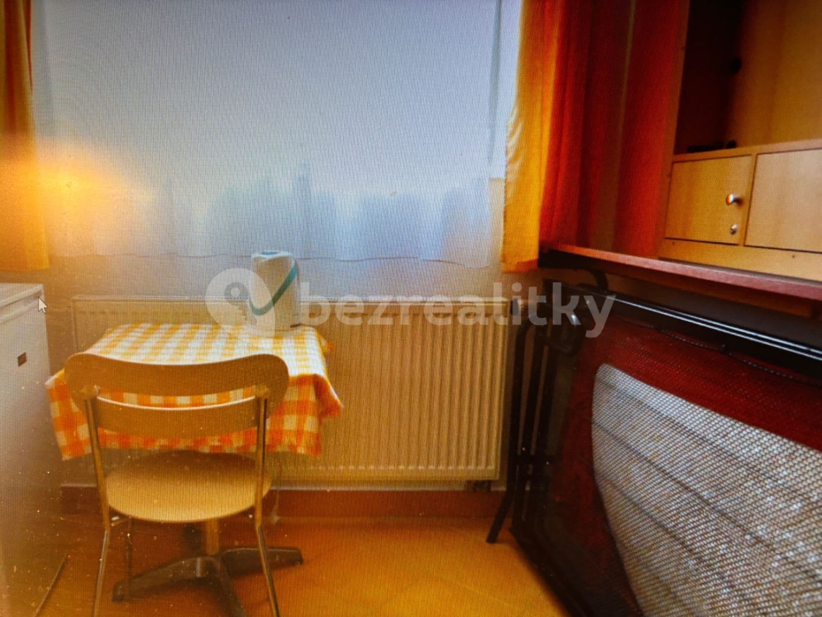 Studio flat to rent, 8 m², Roztylské sady, Prague, Prague Studio flat to rent, 8 m², Roztylské sady, Prague, Prague