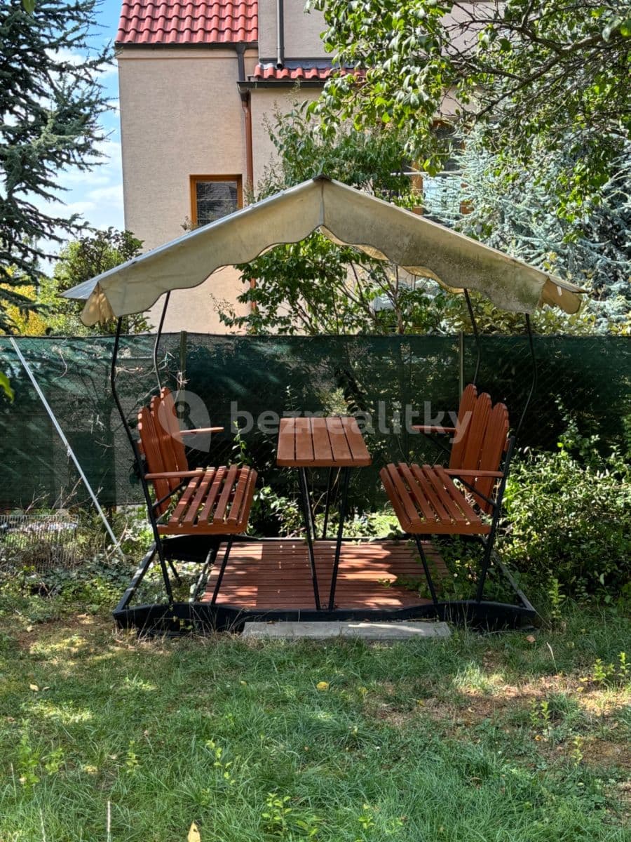 Studio flat to rent, 8 m², Roztylské sady, Prague, Prague Studio flat to rent, 8 m², Roztylské sady, Prague, Prague