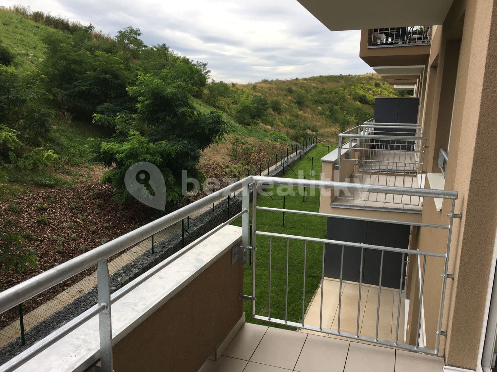 1 bedroom with open-plan kitchen flat to rent, 55 m², Mantovská, Prague, Prague 1 bedroom with open-plan kitchen flat to rent, 55 m², Mantovská, Prague, Prague