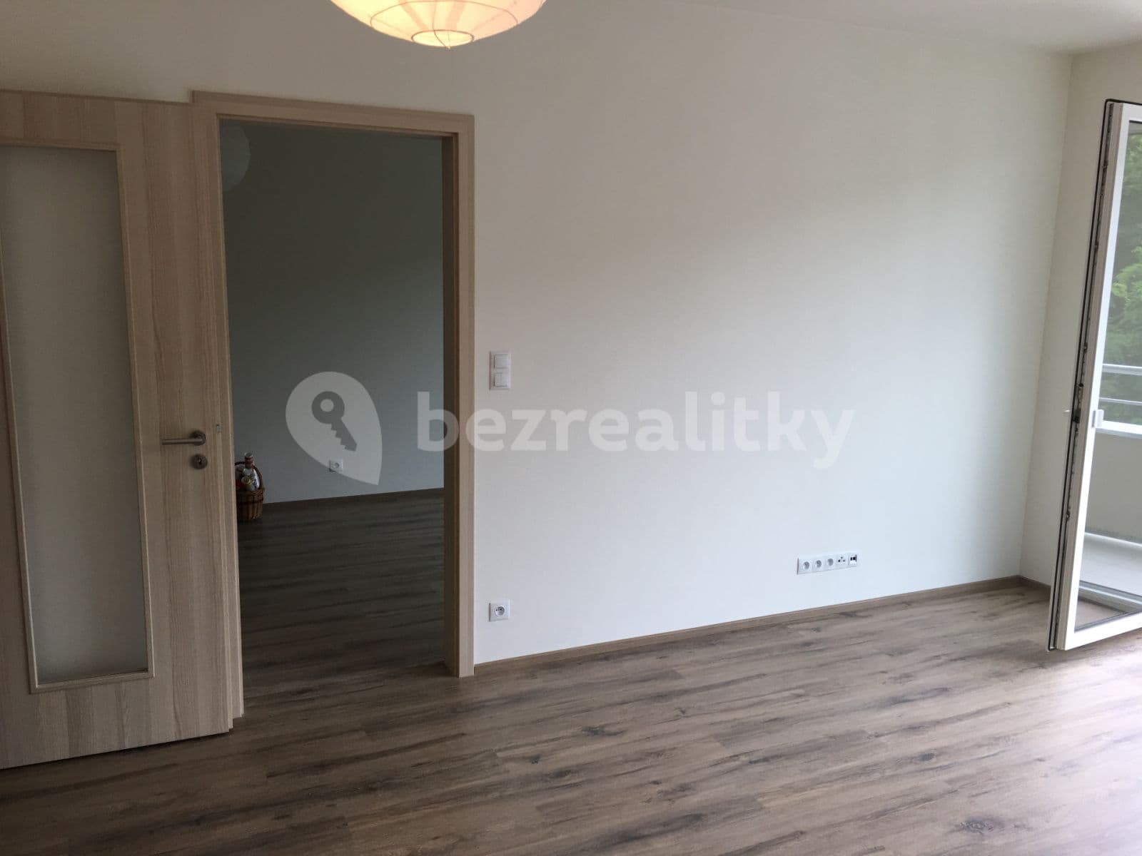 1 bedroom with open-plan kitchen flat to rent, 55 m², Mantovská, Prague, Prague 1 bedroom with open-plan kitchen flat to rent, 55 m², Mantovská, Prague, Prague