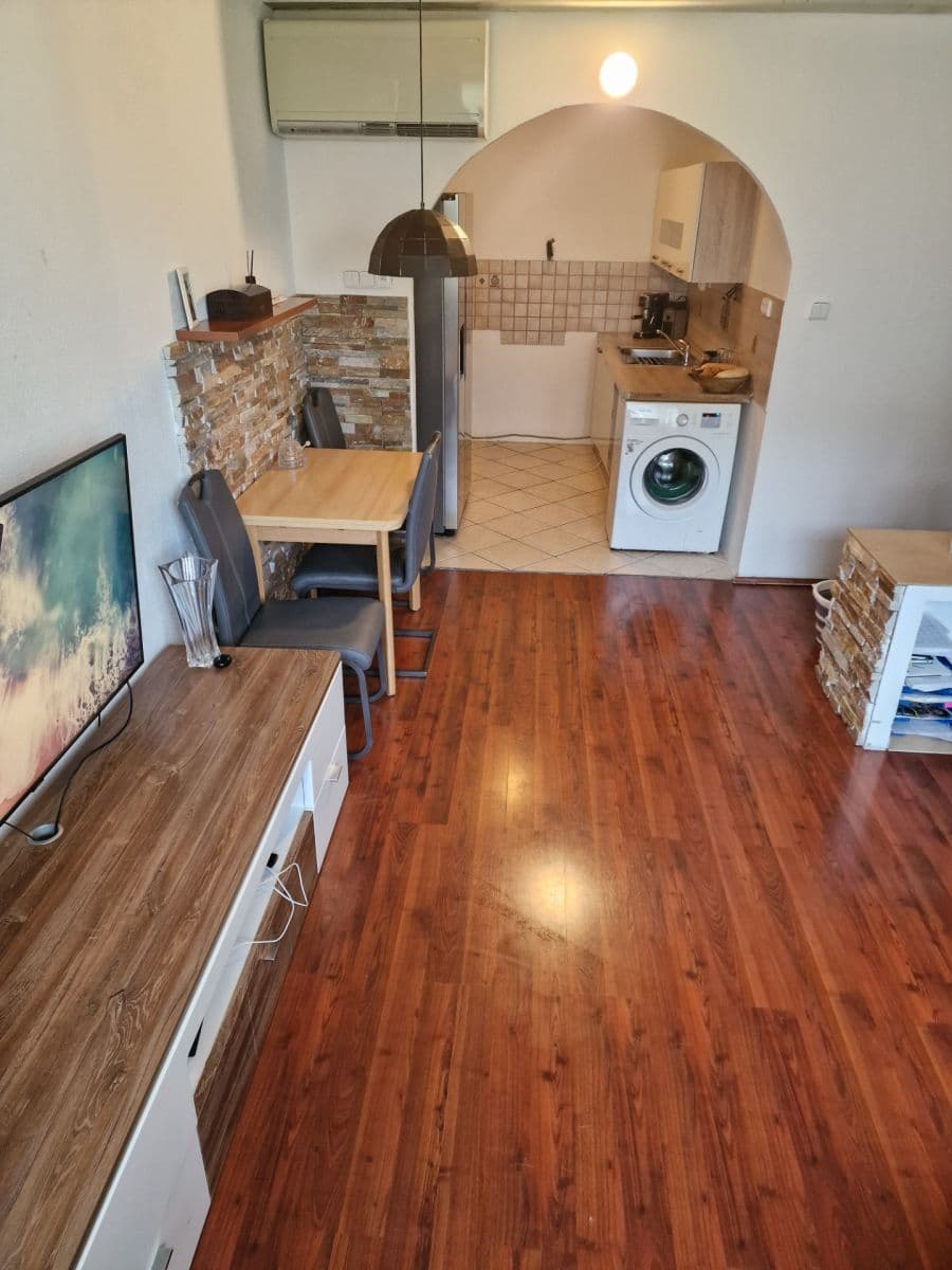 2 bedroom with open-plan kitchen flat for sale, 67 m², Tererova, Prague, Prague 2 bedroom with open-plan kitchen flat for sale, 67 m², Tererova, Prague, Prague