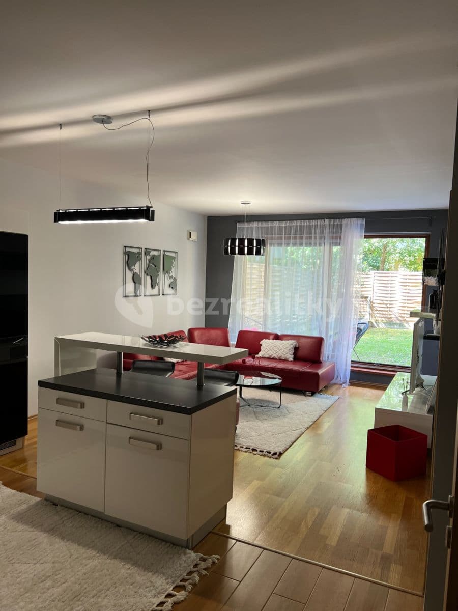 1 bedroom with open-plan kitchen flat to rent, 56 m², Varhulíkové, Prague, Prague 1 bedroom with open-plan kitchen flat to rent, 56 m², Varhulíkové, Prague, Prague