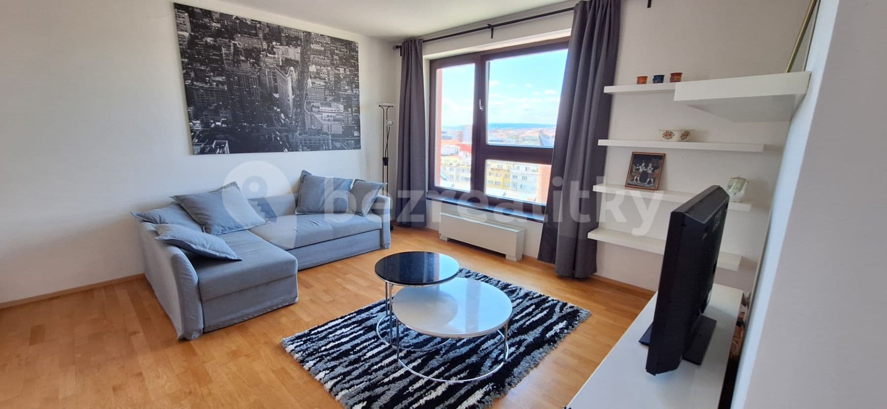1 bedroom with open-plan kitchen flat to rent, 70 m², U Uranie, Prague, Prague 1 bedroom with open-plan kitchen flat to rent, 70 m², U Uranie, Prague, Prague