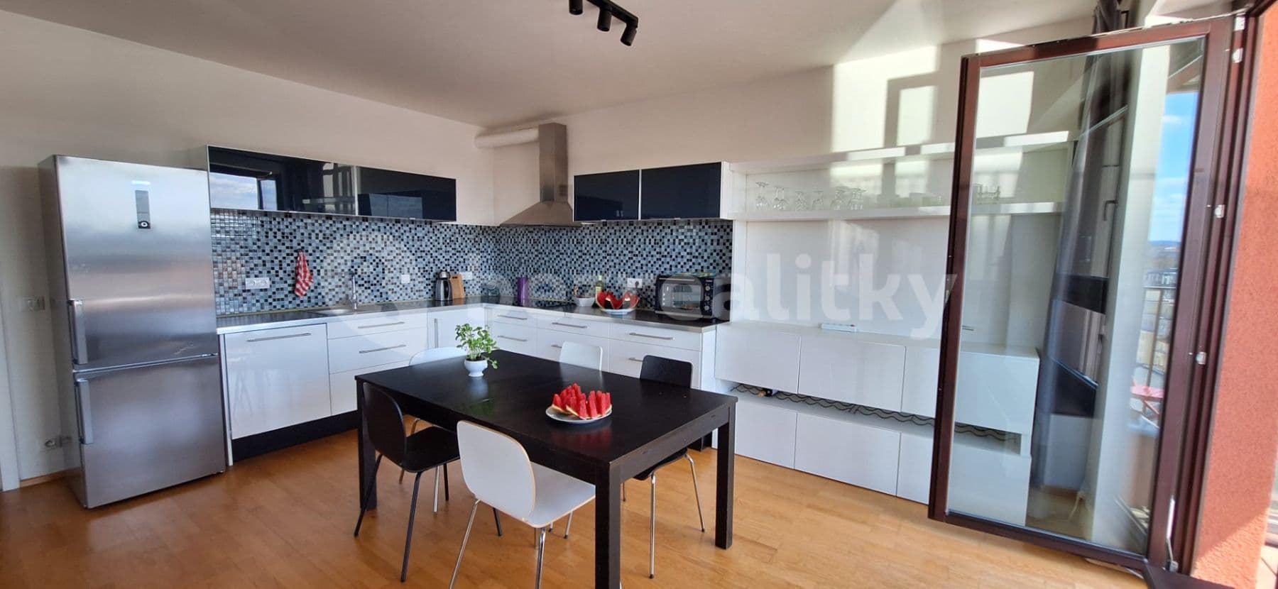 1 bedroom with open-plan kitchen flat to rent, 70 m², U Uranie, Prague, Prague 1 bedroom with open-plan kitchen flat to rent, 70 m², U Uranie, Prague, Prague