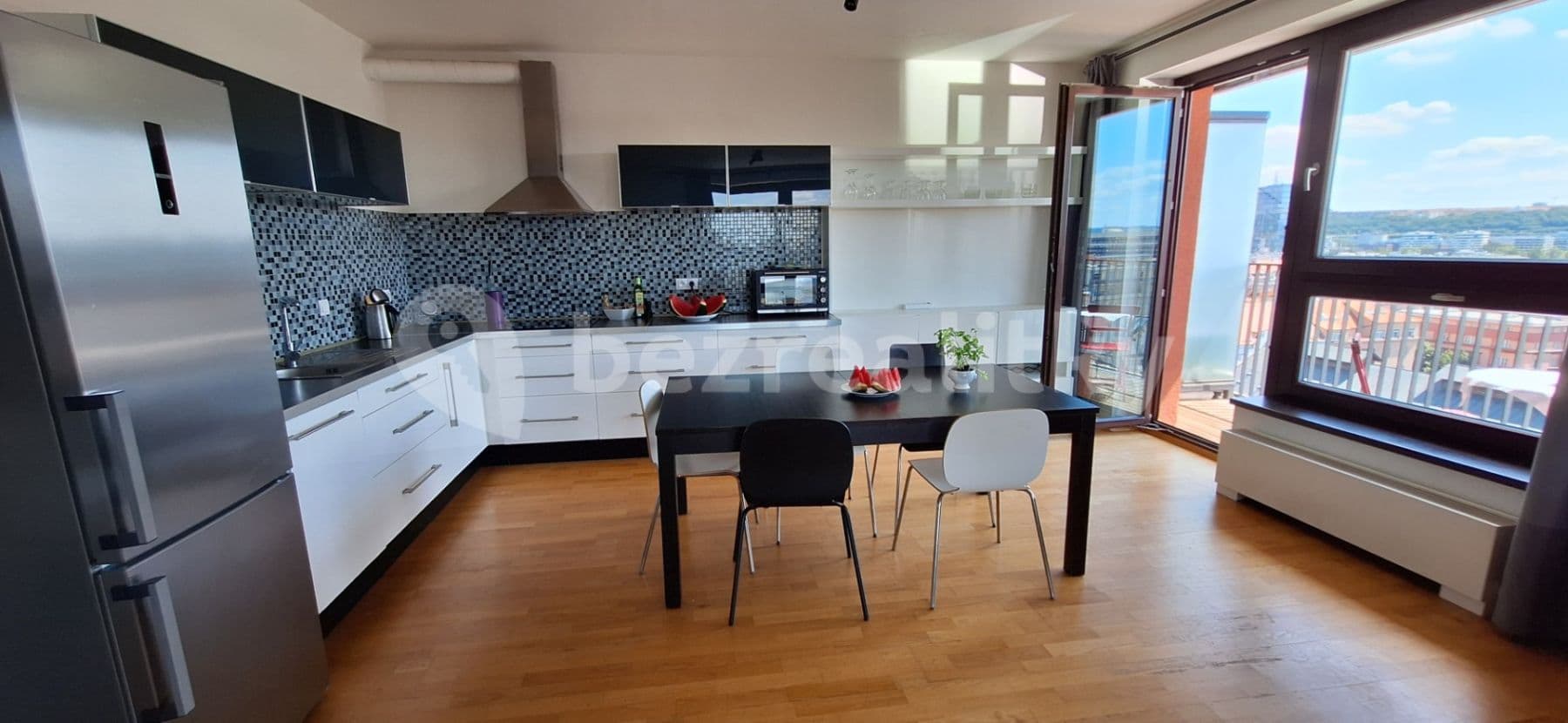1 bedroom with open-plan kitchen flat to rent, 70 m², U Uranie, Prague, Prague 1 bedroom with open-plan kitchen flat to rent, 70 m², U Uranie, Prague, Prague