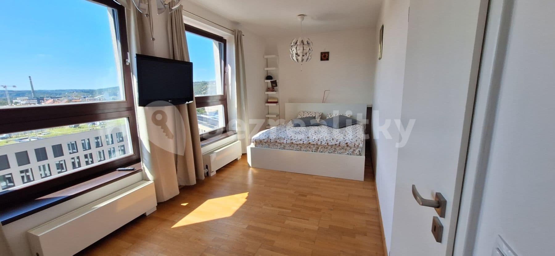 1 bedroom with open-plan kitchen flat to rent, 70 m², U Uranie, Prague, Prague 1 bedroom with open-plan kitchen flat to rent, 70 m², U Uranie, Prague, Prague