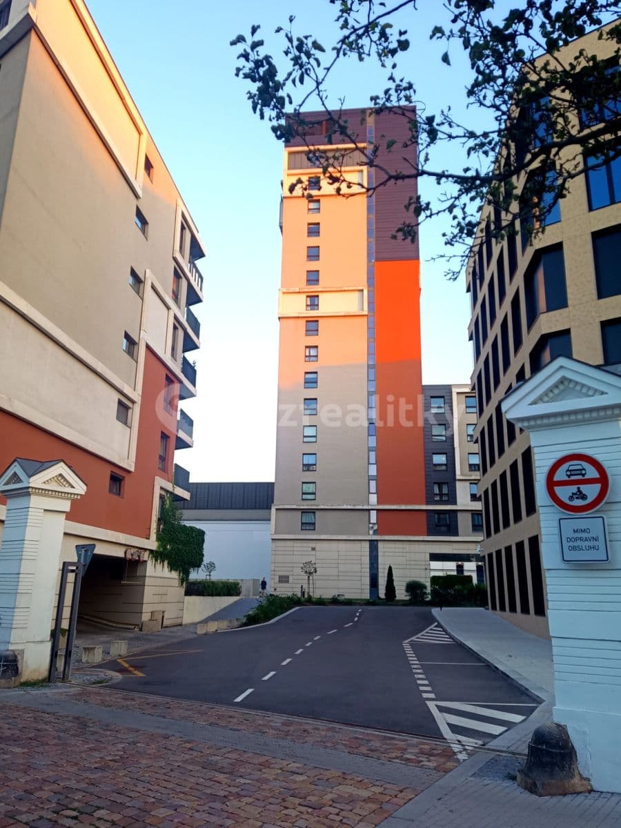 1 bedroom with open-plan kitchen flat to rent, 70 m², U Uranie, Prague, Prague 1 bedroom with open-plan kitchen flat to rent, 70 m², U Uranie, Prague, Prague