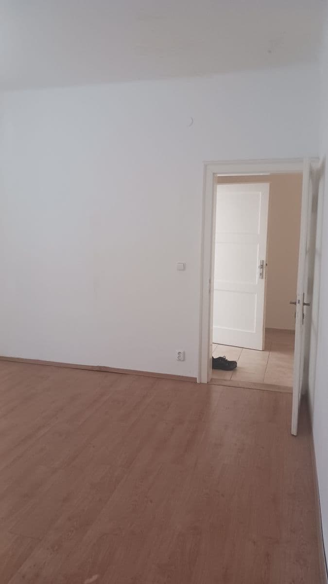 2 bedroom flat to rent, 74 m², Fetrovská, Prague, Prague 2 bedroom flat to rent, 74 m², Fetrovská, Prague, Prague