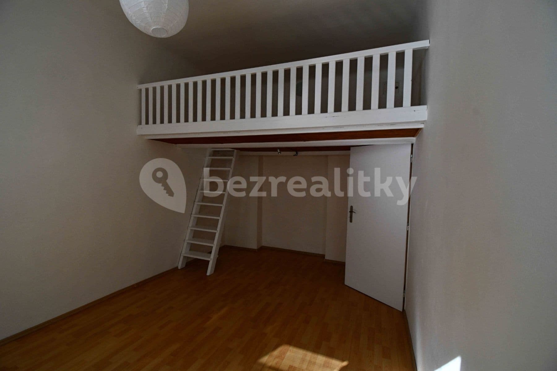 2 bedroom flat to rent, 50 m², Mahenova, Prague, Prague 2 bedroom flat to rent, 50 m², Mahenova, Prague, Prague