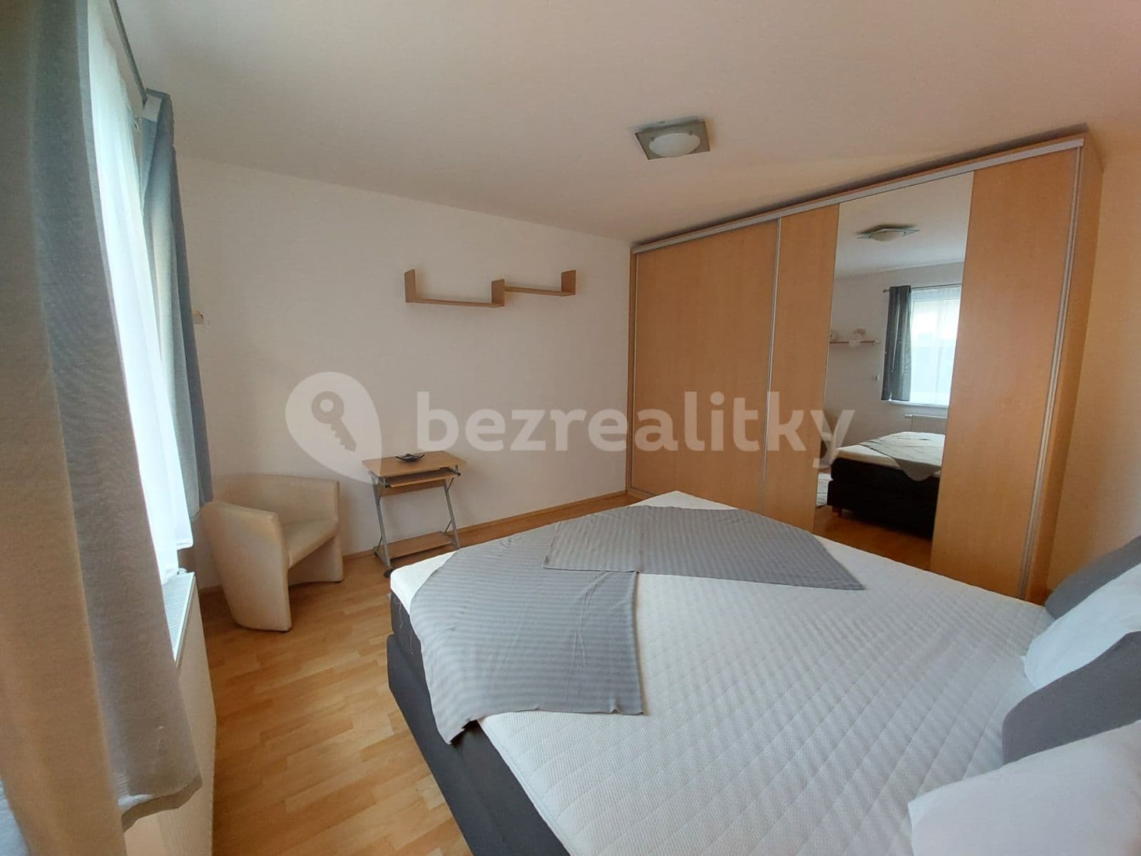 1 bedroom with open-plan kitchen flat to rent, 54 m², Rudolfa Holeky, Prague, Prague 1 bedroom with open-plan kitchen flat to rent, 54 m², Rudolfa Holeky, Prague, Prague
