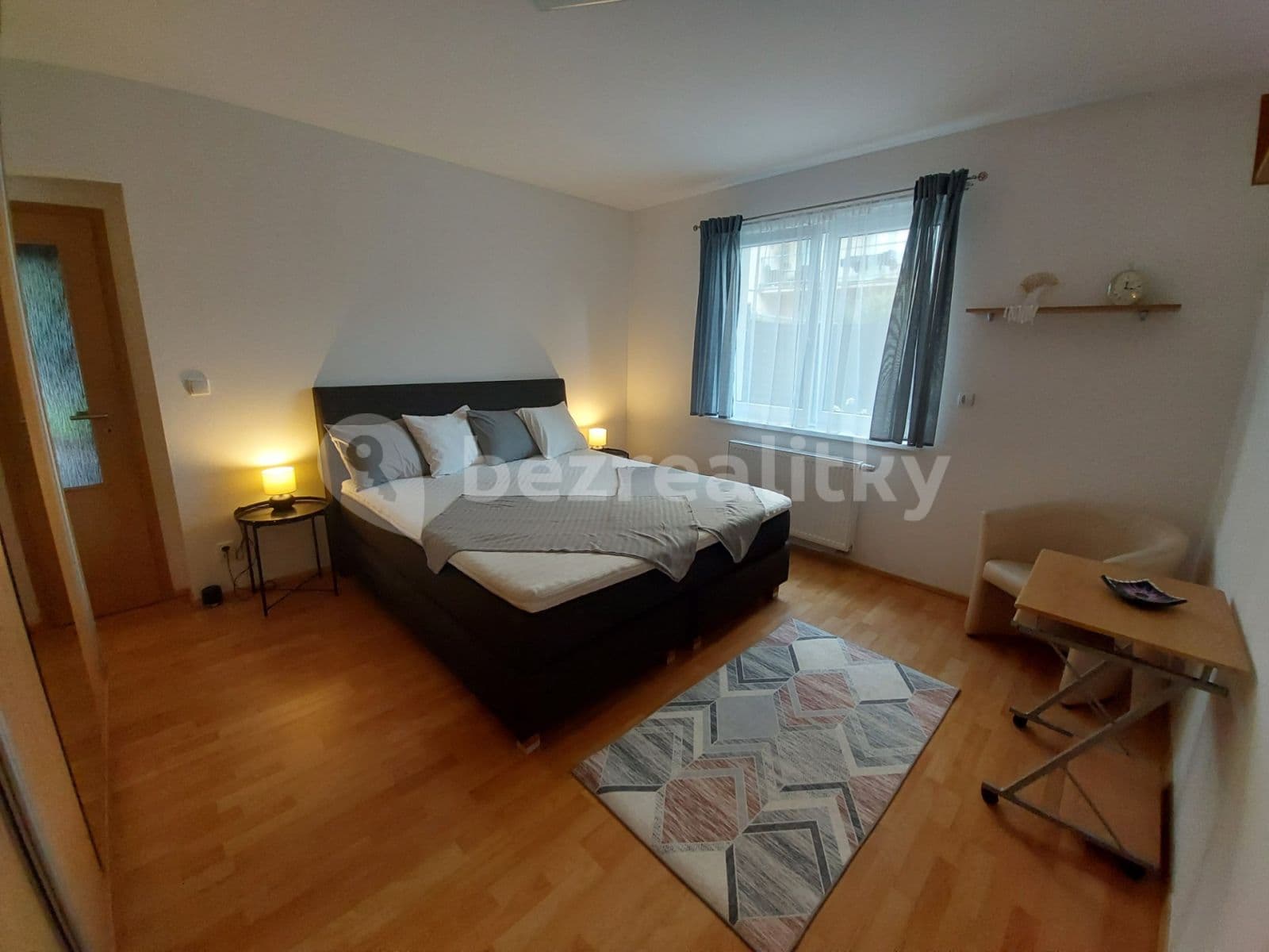 1 bedroom with open-plan kitchen flat to rent, 54 m², Rudolfa Holeky, Prague, Prague 1 bedroom with open-plan kitchen flat to rent, 54 m², Rudolfa Holeky, Prague, Prague