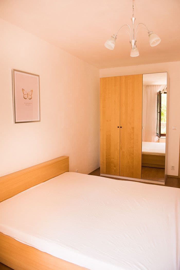 1 bedroom with open-plan kitchen flat to rent, 53 m², Jeřabinová, Prague, Prague 1 bedroom with open-plan kitchen flat to rent, 53 m², Jeřabinová, Prague, Prague