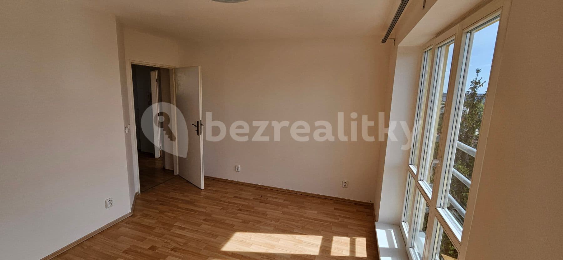 2 bedroom flat to rent, 75 m², Zenklova, Prague, Prague 2 bedroom flat to rent, 75 m², Zenklova, Prague, Prague