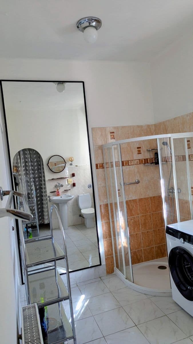 2 bedroom with open-plan kitchen flat to rent, 110 m², Rooseveltova, Ústí nad Labem, Ústecký Region 2 bedroom with open-plan kitchen flat to rent, 110 m², Rooseveltova, Ústí nad Labem, Ústecký Region