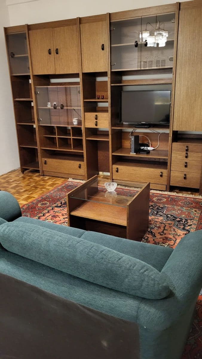 1 bedroom with open-plan kitchen flat to rent, 45 m², Humpolecká, Prague, Prague 1 bedroom with open-plan kitchen flat to rent, 45 m², Humpolecká, Prague, Prague