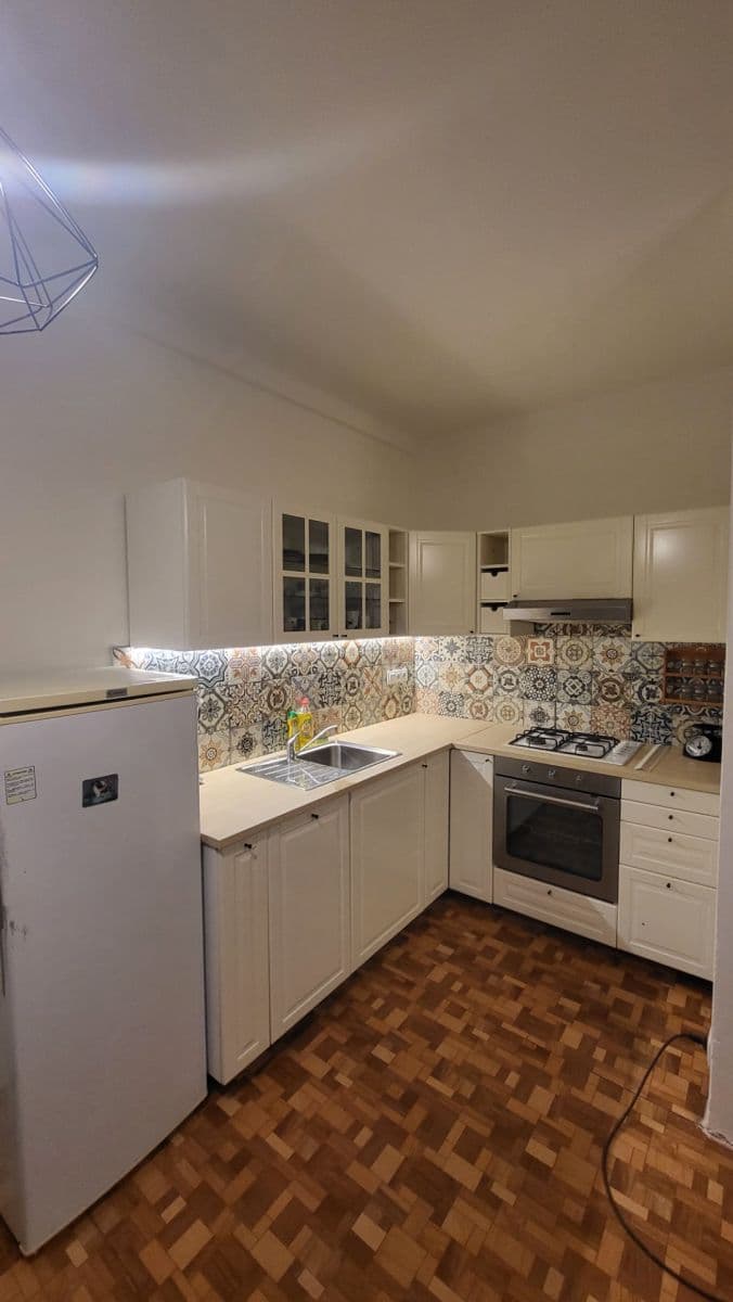 1 bedroom with open-plan kitchen flat to rent, 45 m², Humpolecká, Prague, Prague 1 bedroom with open-plan kitchen flat to rent, 45 m², Humpolecká, Prague, Prague
