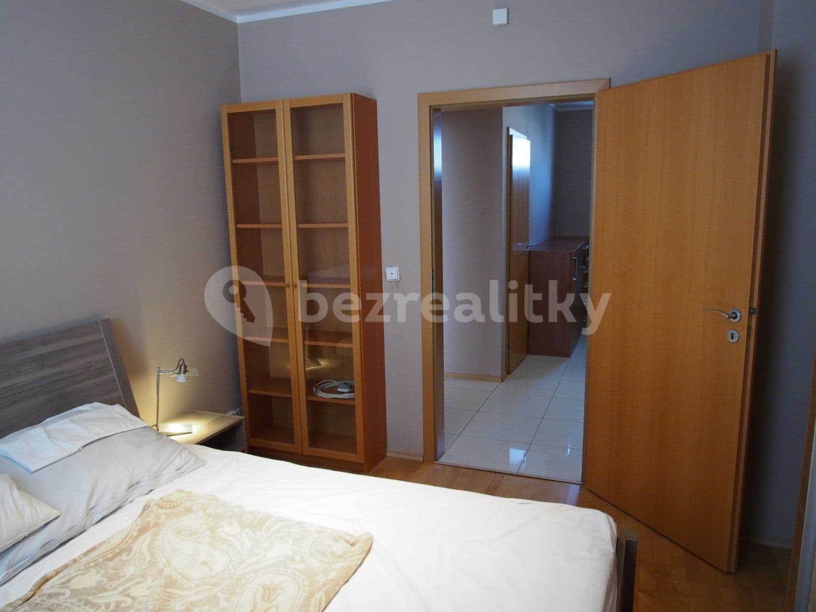 1 bedroom with open-plan kitchen flat to rent, 105 m², Wiedermannova, Prague, Prague 1 bedroom with open-plan kitchen flat to rent, 105 m², Wiedermannova, Prague, Prague