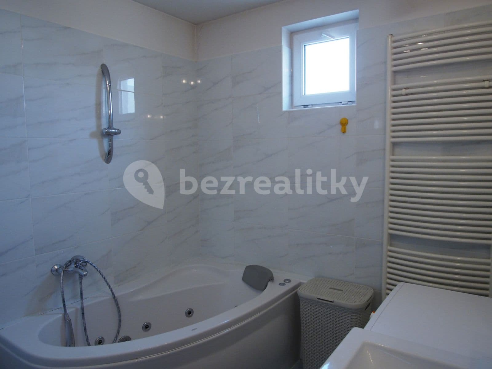 1 bedroom with open-plan kitchen flat to rent, 105 m², Wiedermannova, Prague, Prague 1 bedroom with open-plan kitchen flat to rent, 105 m², Wiedermannova, Prague, Prague