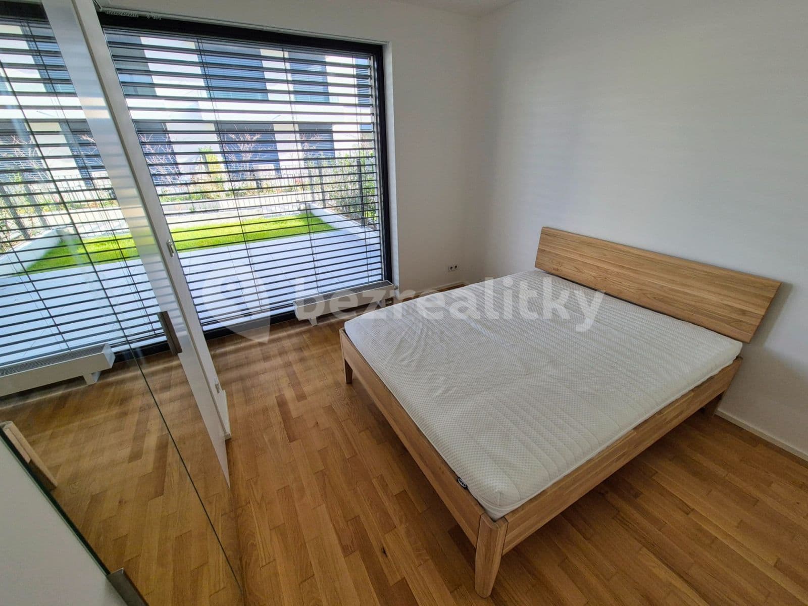1 bedroom with open-plan kitchen flat to rent, 53 m², Armády, Prague, Prague 1 bedroom with open-plan kitchen flat to rent, 53 m², Armády, Prague, Prague