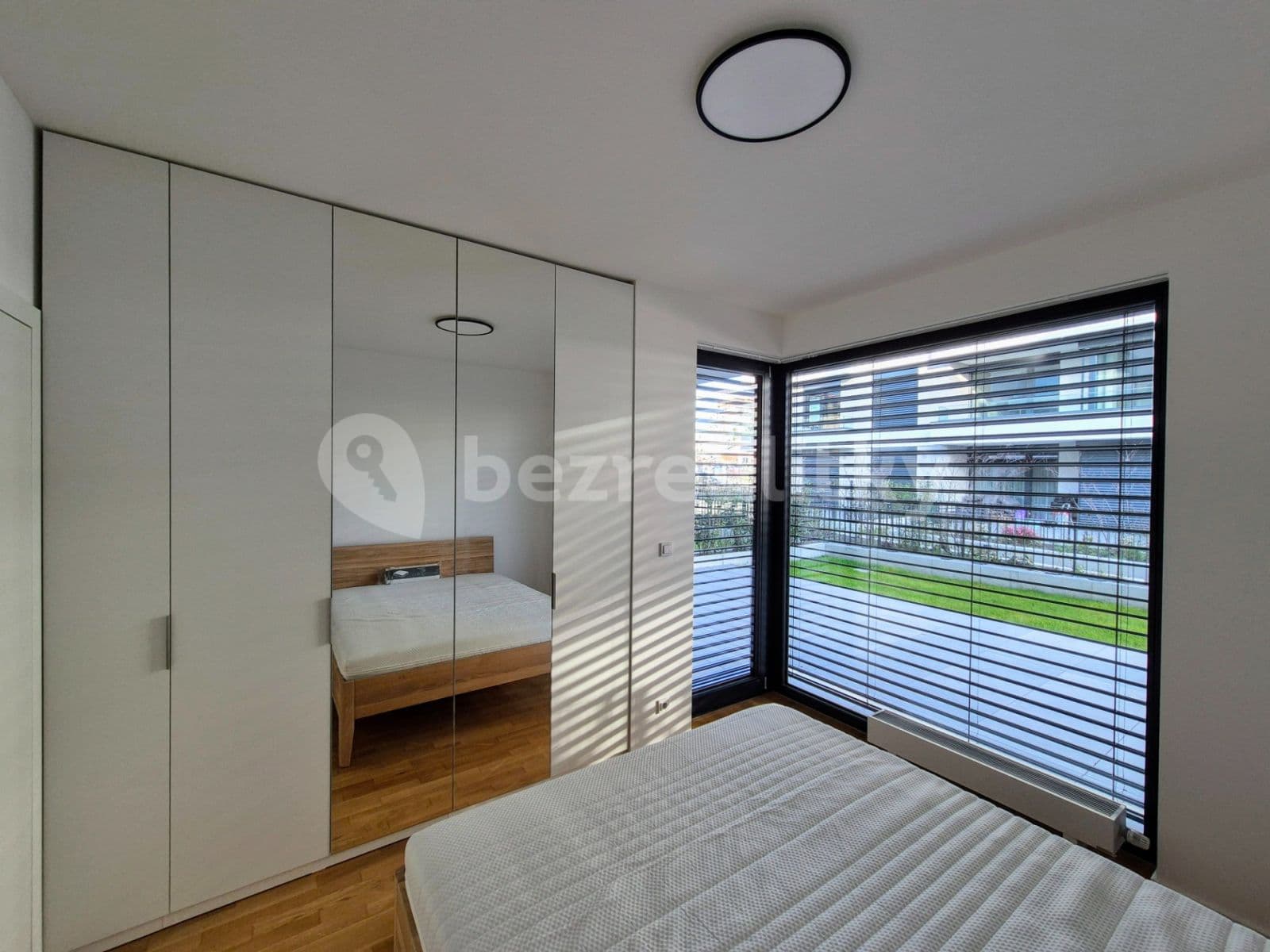 1 bedroom with open-plan kitchen flat to rent, 53 m², Armády, Prague, Prague 1 bedroom with open-plan kitchen flat to rent, 53 m², Armády, Prague, Prague
