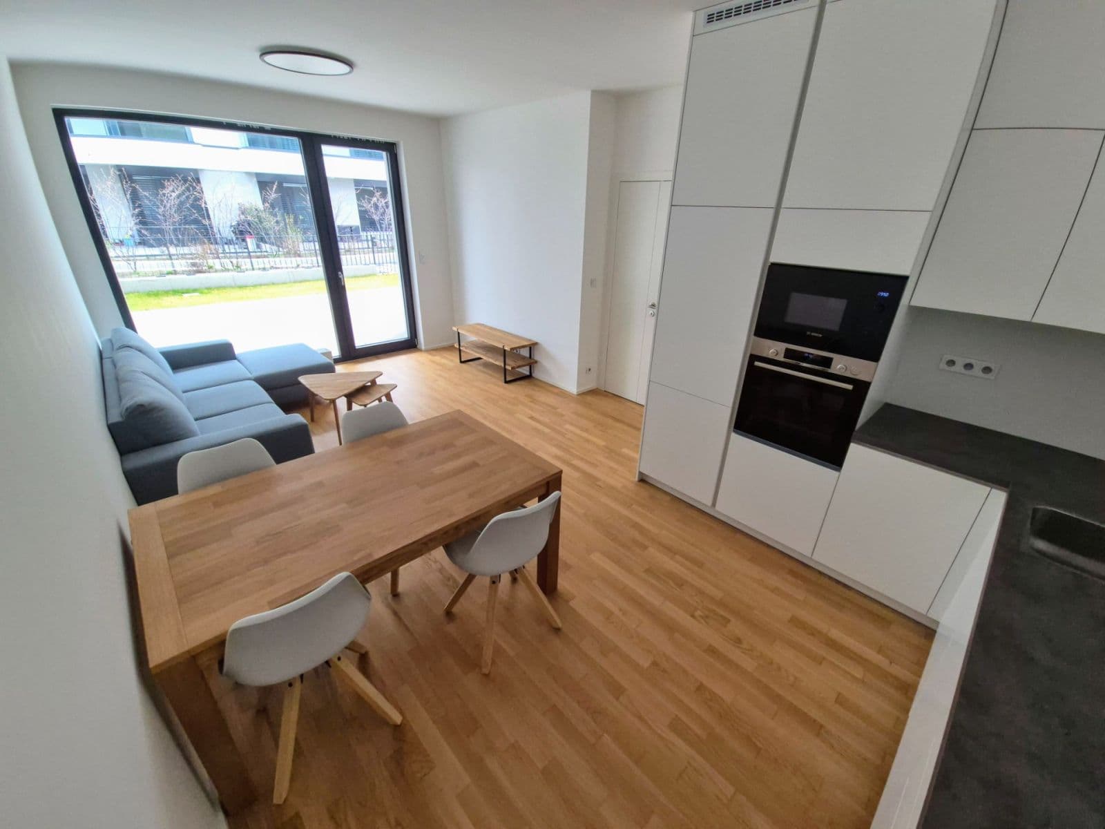 1 bedroom with open-plan kitchen flat to rent, 53 m², Armády, Prague, Prague 1 bedroom with open-plan kitchen flat to rent, 53 m², Armády, Prague, Prague