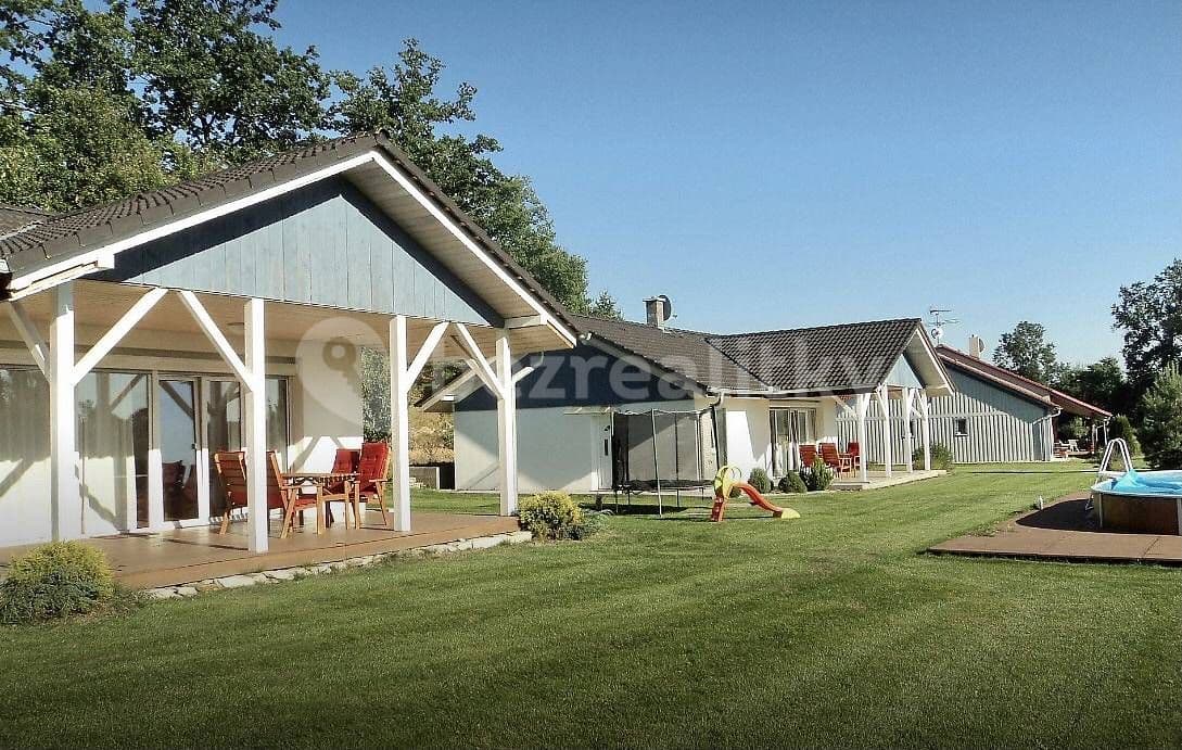 recreational property to rent, 0 m², Putim, Jihočeský Region recreational property to rent, 0 m², Putim, Jihočeský Region