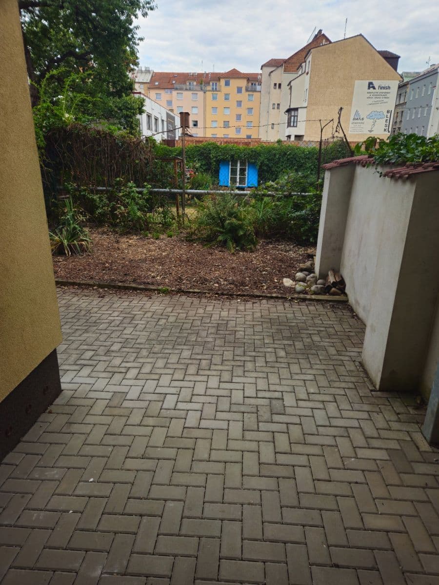 Studio flat to rent, 35 m², Rubešova, Plzeň, Plzeňský Region Studio flat to rent, 35 m², Rubešova, Plzeň, Plzeňský Region