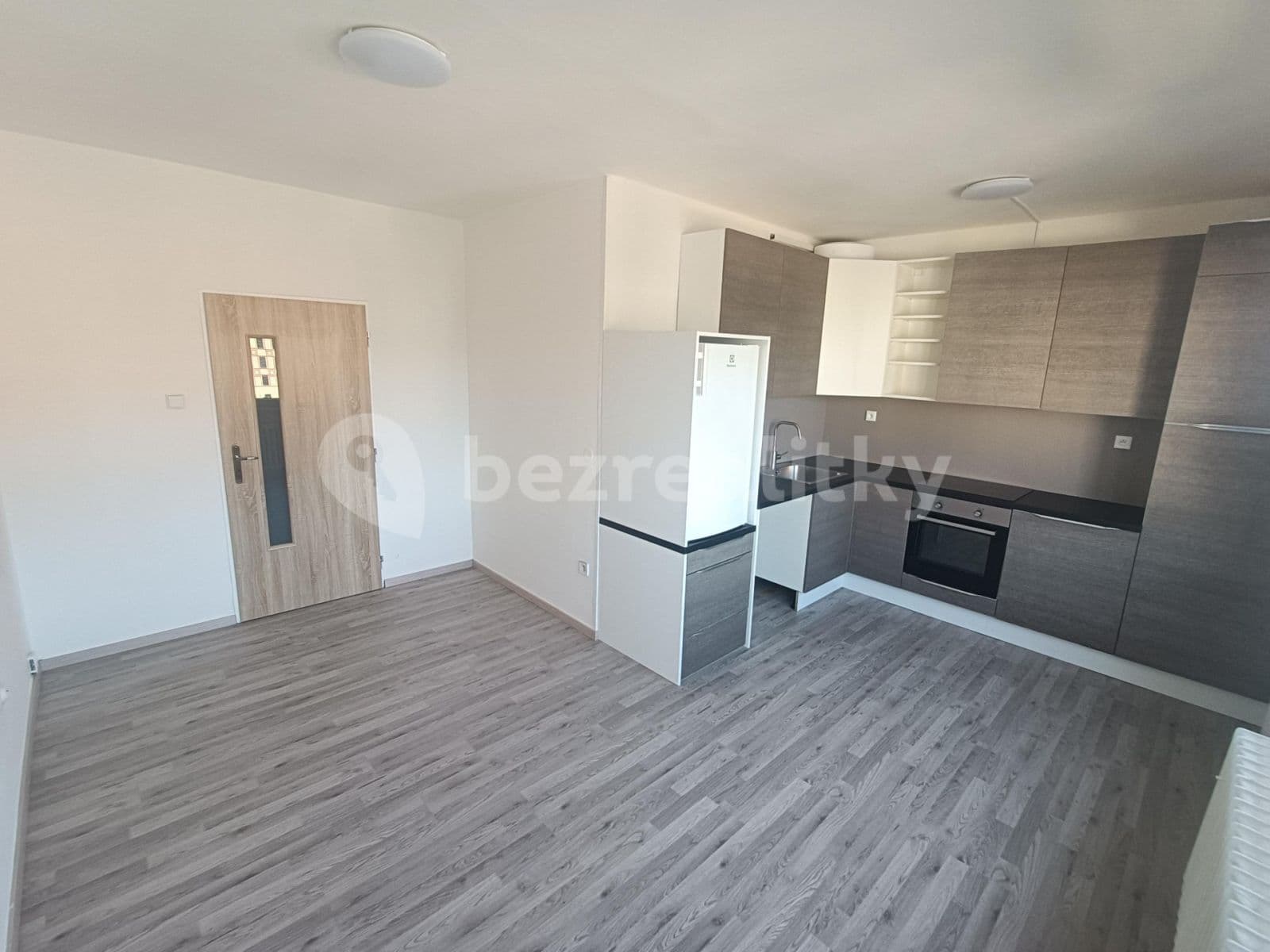 1 bedroom with open-plan kitchen flat to rent, 50 m², U Uranie, Prague, Prague 1 bedroom with open-plan kitchen flat to rent, 50 m², U Uranie, Prague, Prague