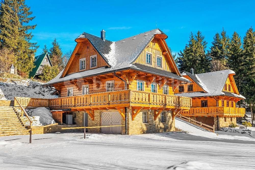 recreational property to rent, 0 m², Lazy pod Makytou, Trenčiansky Region recreational property to rent, 0 m², Lazy pod Makytou, Trenčiansky Region