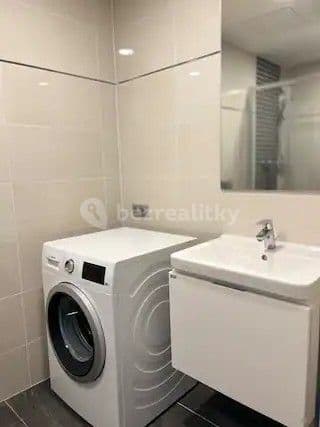 Studio flat to rent, 32 m², Kurta Konráda, Prague, Prague Studio flat to rent, 32 m², Kurta Konráda, Prague, Prague