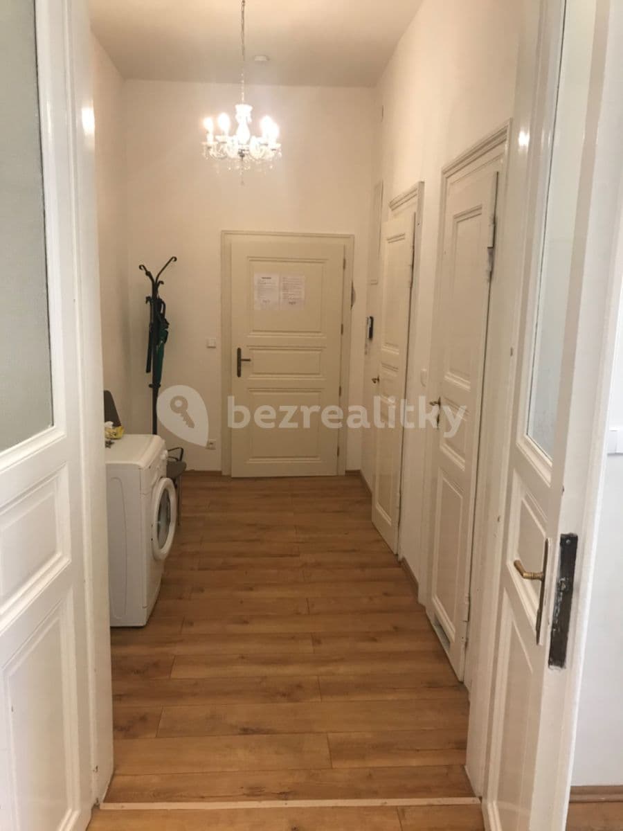 2 bedroom with open-plan kitchen flat to rent, 81 m², Pobřežní, Prague, Prague 2 bedroom with open-plan kitchen flat to rent, 81 m², Pobřežní, Prague, Prague