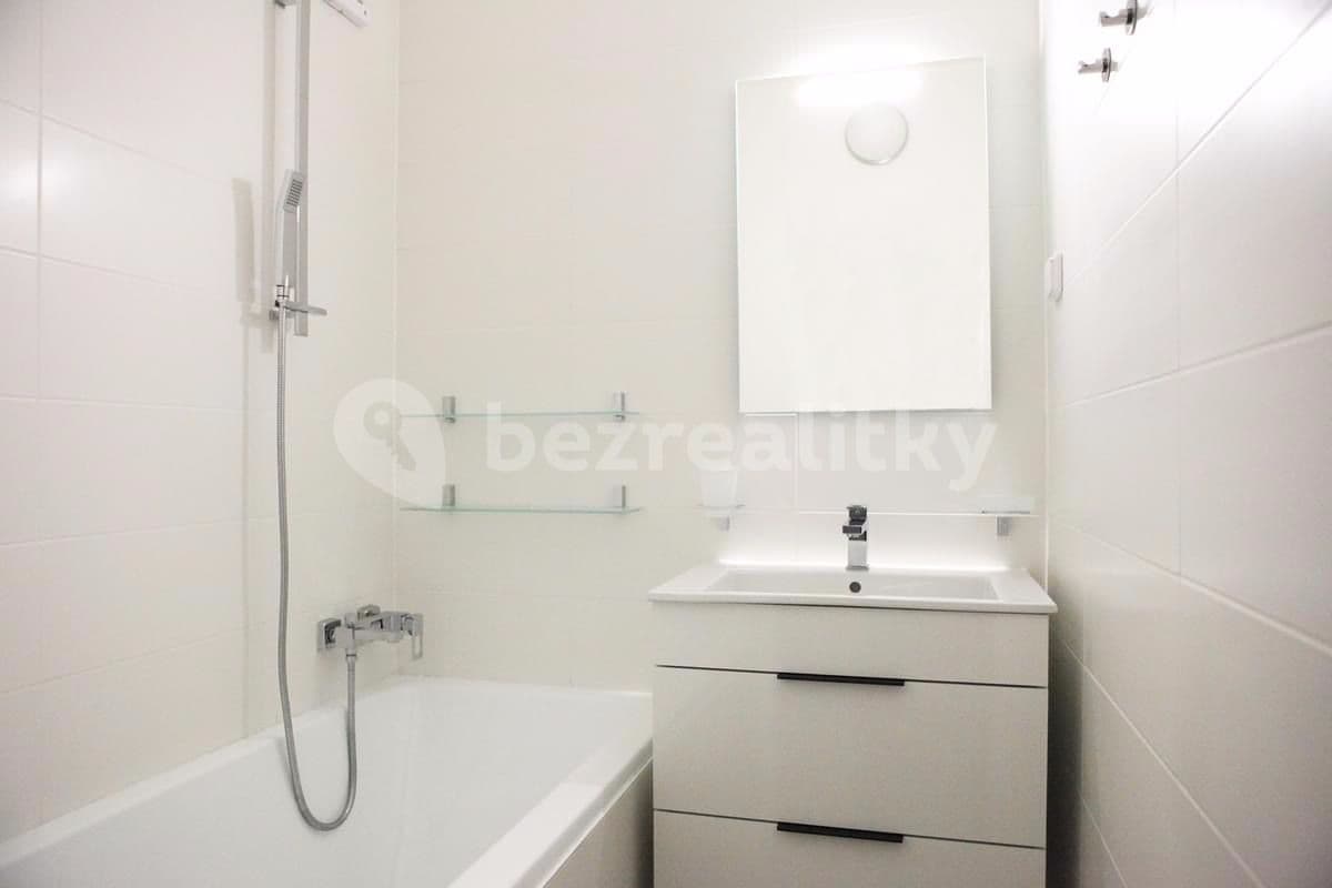 3 bedroom flat to rent, 78 m², Havlínova, Prague, Prague 3 bedroom flat to rent, 78 m², Havlínova, Prague, Prague
