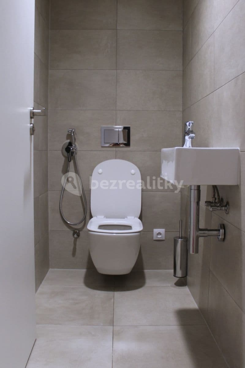 2 bedroom with open-plan kitchen flat to rent, 95 m², Mukařovského, Prague, Prague 2 bedroom with open-plan kitchen flat to rent, 95 m², Mukařovského, Prague, Prague