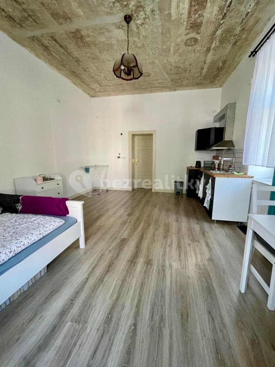 Studio flat to rent, 38 m², Masarykova, Nové Město na Moravě, Vysočina Region Studio flat to rent, 38 m², Masarykova, Nové Město na Moravě, Vysočina Region