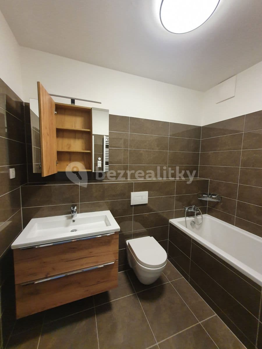 2 bedroom with open-plan kitchen flat to rent, 96 m², K Vystrkovu, Prague, Prague 2 bedroom with open-plan kitchen flat to rent, 96 m², K Vystrkovu, Prague, Prague