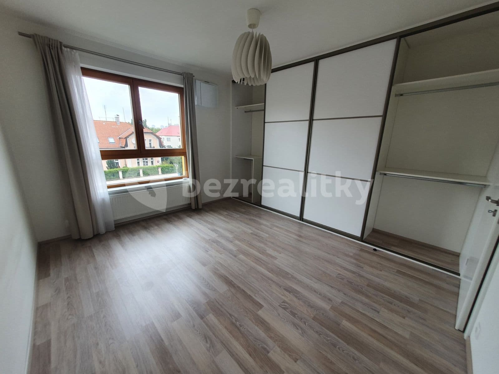 2 bedroom with open-plan kitchen flat to rent, 96 m², K Vystrkovu, Prague, Prague 2 bedroom with open-plan kitchen flat to rent, 96 m², K Vystrkovu, Prague, Prague