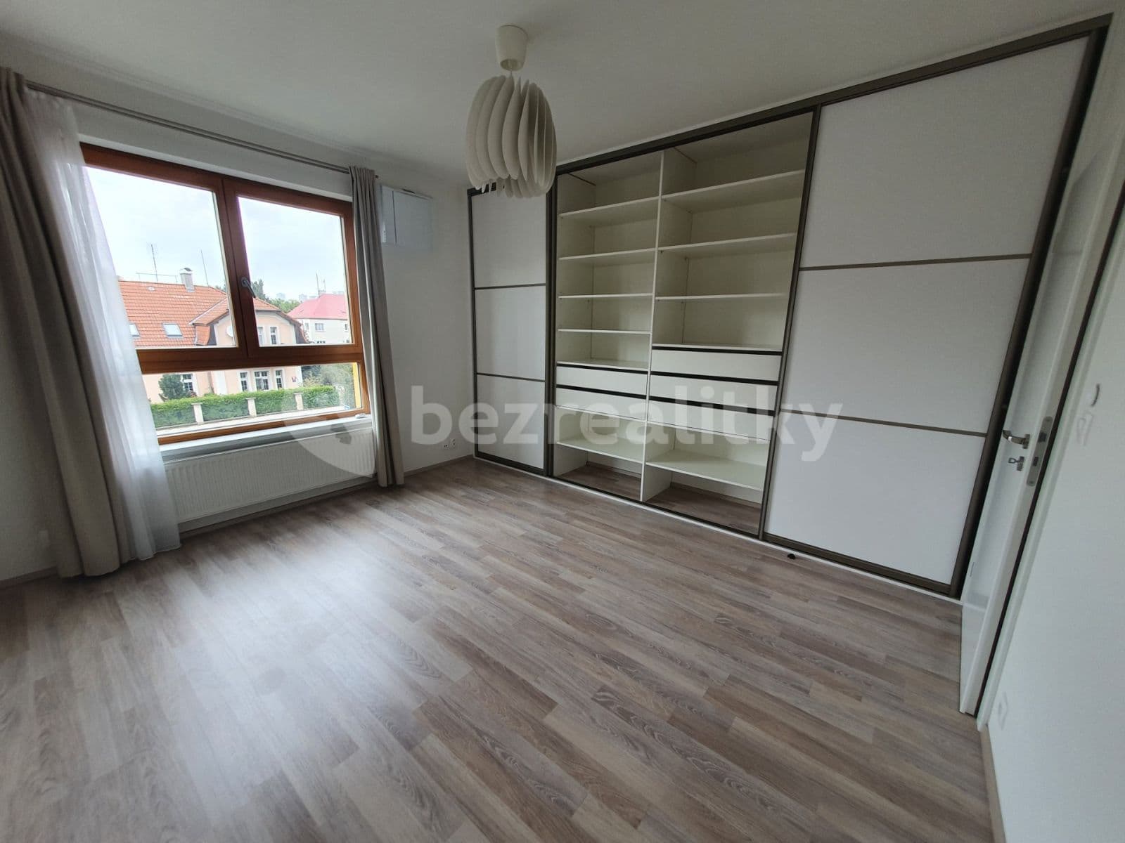 2 bedroom with open-plan kitchen flat to rent, 96 m², K Vystrkovu, Prague, Prague 2 bedroom with open-plan kitchen flat to rent, 96 m², K Vystrkovu, Prague, Prague