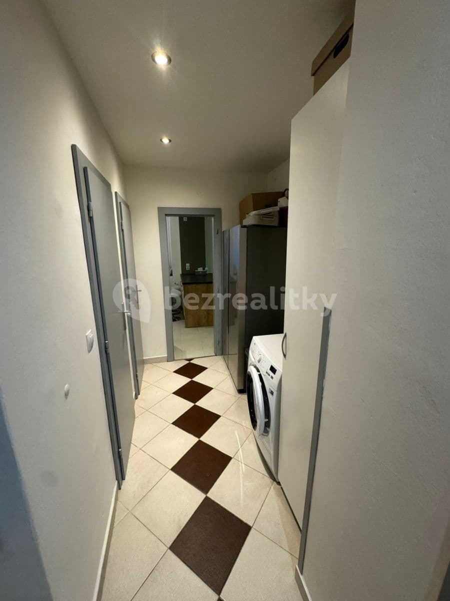 2 bedroom with open-plan kitchen flat to rent, 78 m², Legionářů, Příbram, Středočeský Region 2 bedroom with open-plan kitchen flat to rent, 78 m², Legionářů, Příbram, Středočeský Region